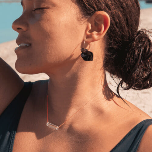 Collier fil tube verre